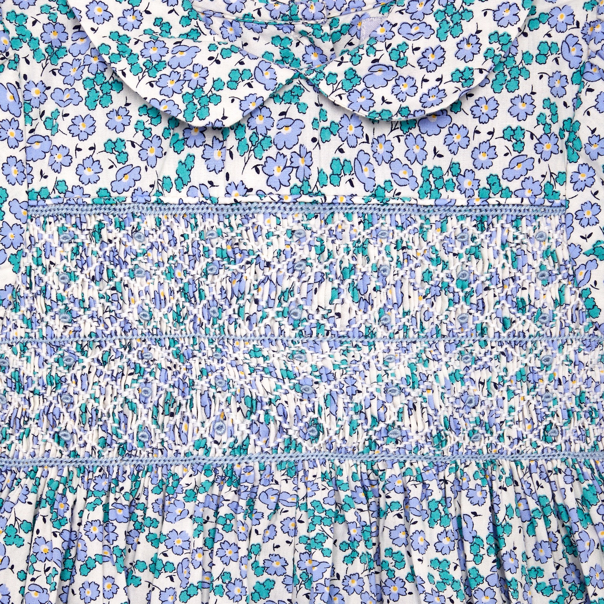 Floral dress with bloomers, hand-smocked, made from 100% cotton, detail